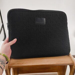 Marc by Marc Jacobs standard supply Logo‎ neoprene fleece lined laptop cover